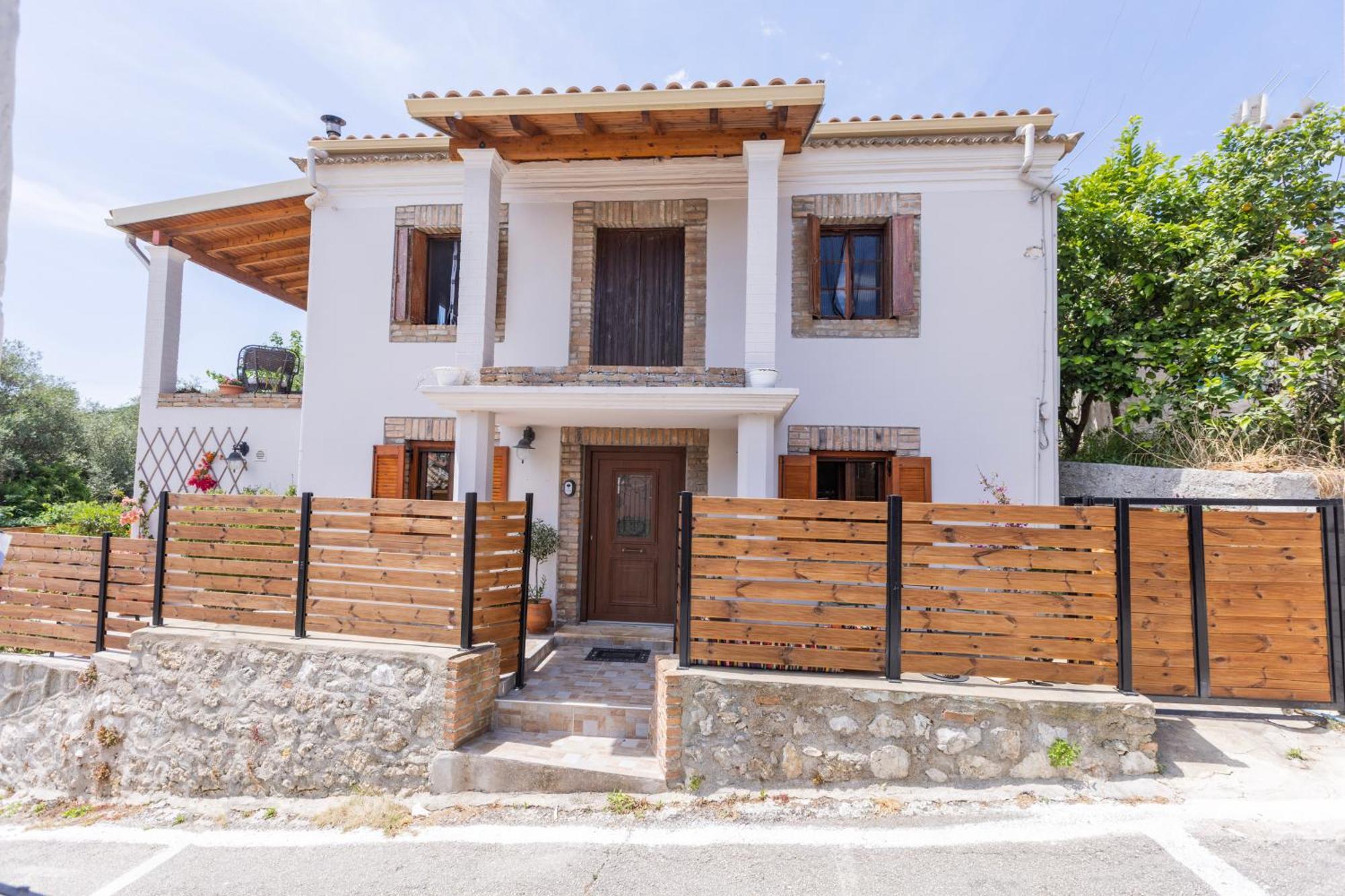 The Stone Suite Moraitika Exterior photo