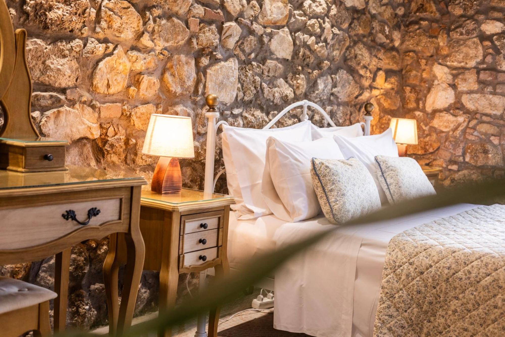 The Stone Suite Moraitika Exterior photo